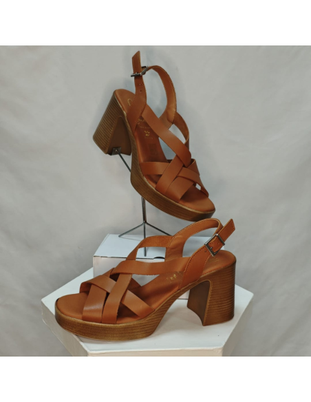 SANDALIA DE TACÓN